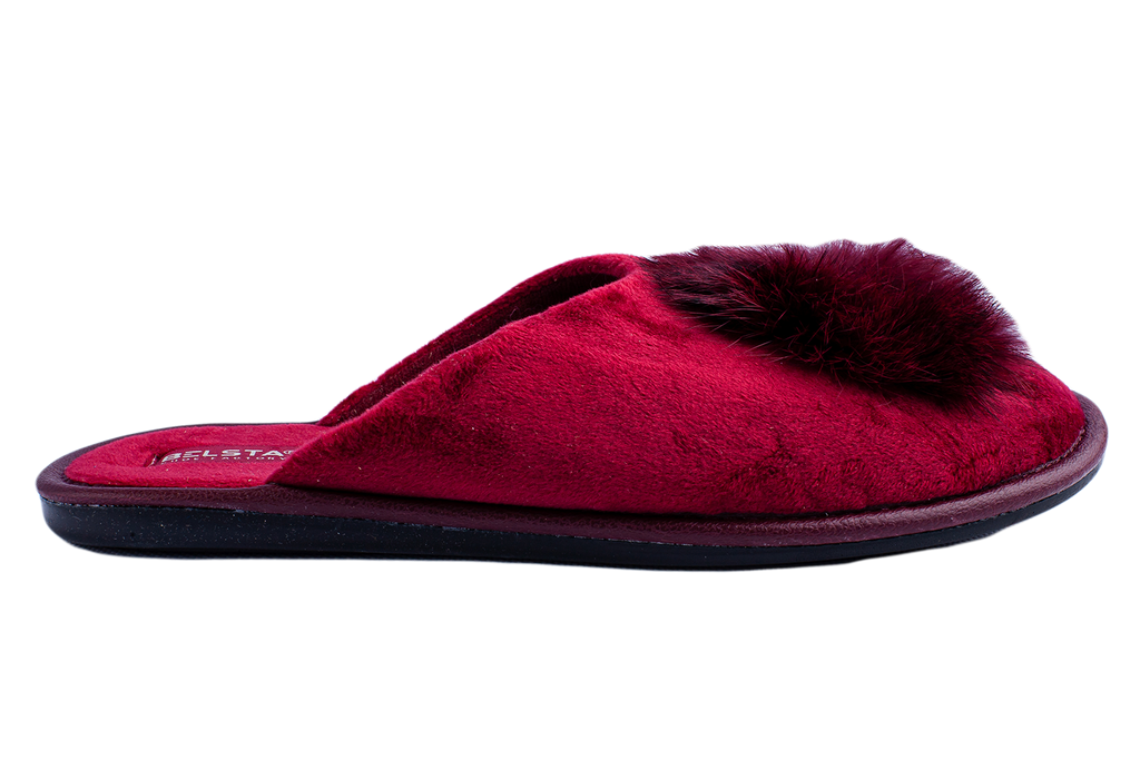 Indoor closed women's velvet slippers decorated with fur