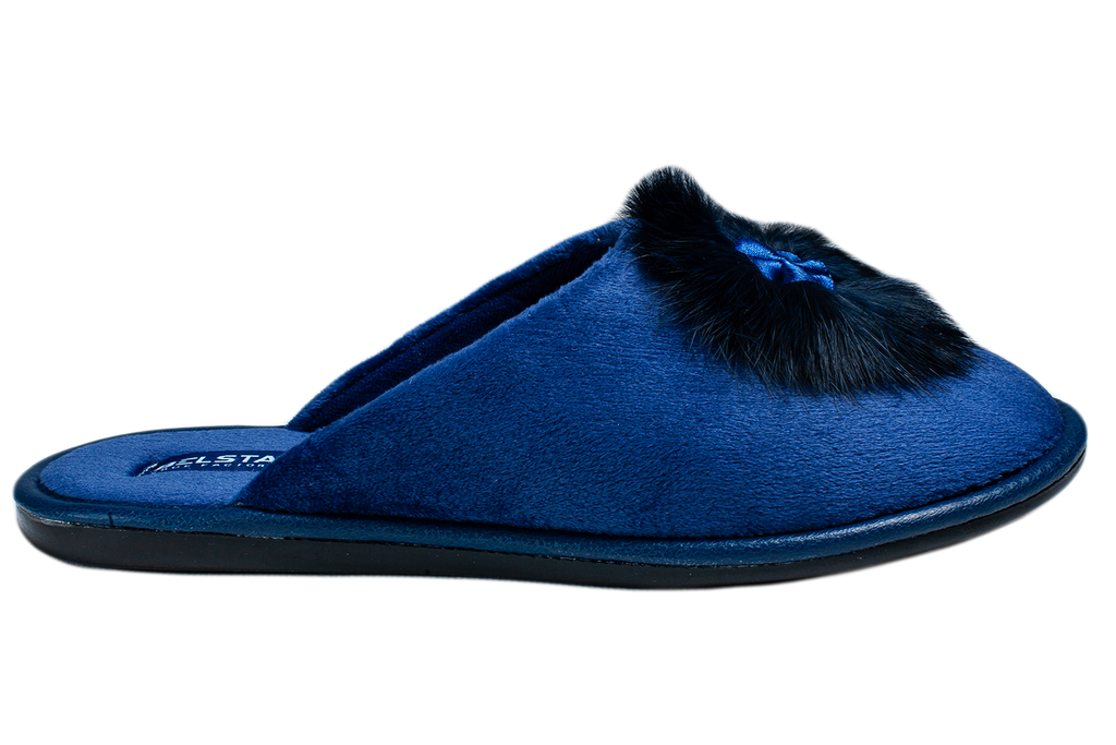 Indoor closed women's velvet slippers decorated with fur