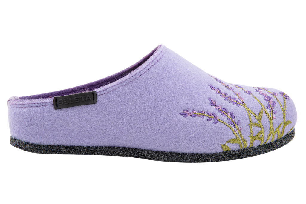 Women's closed slippers made of Italian felt with lavender embroidery