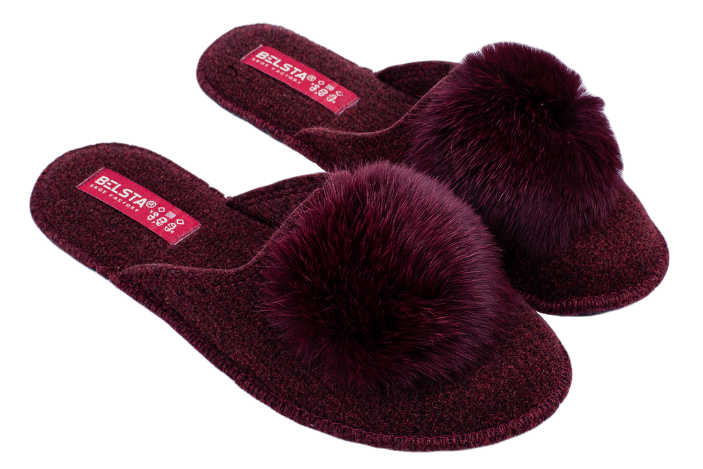 Indoor closed women's slippers made of Italian felt, decorated with fur